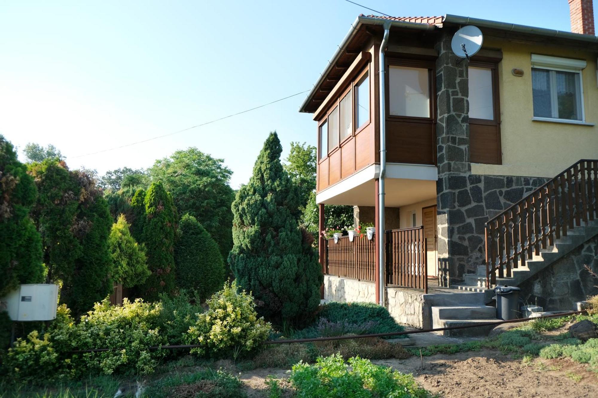 Panorama Apartmanhaz Шарвар Екстер'єр фото