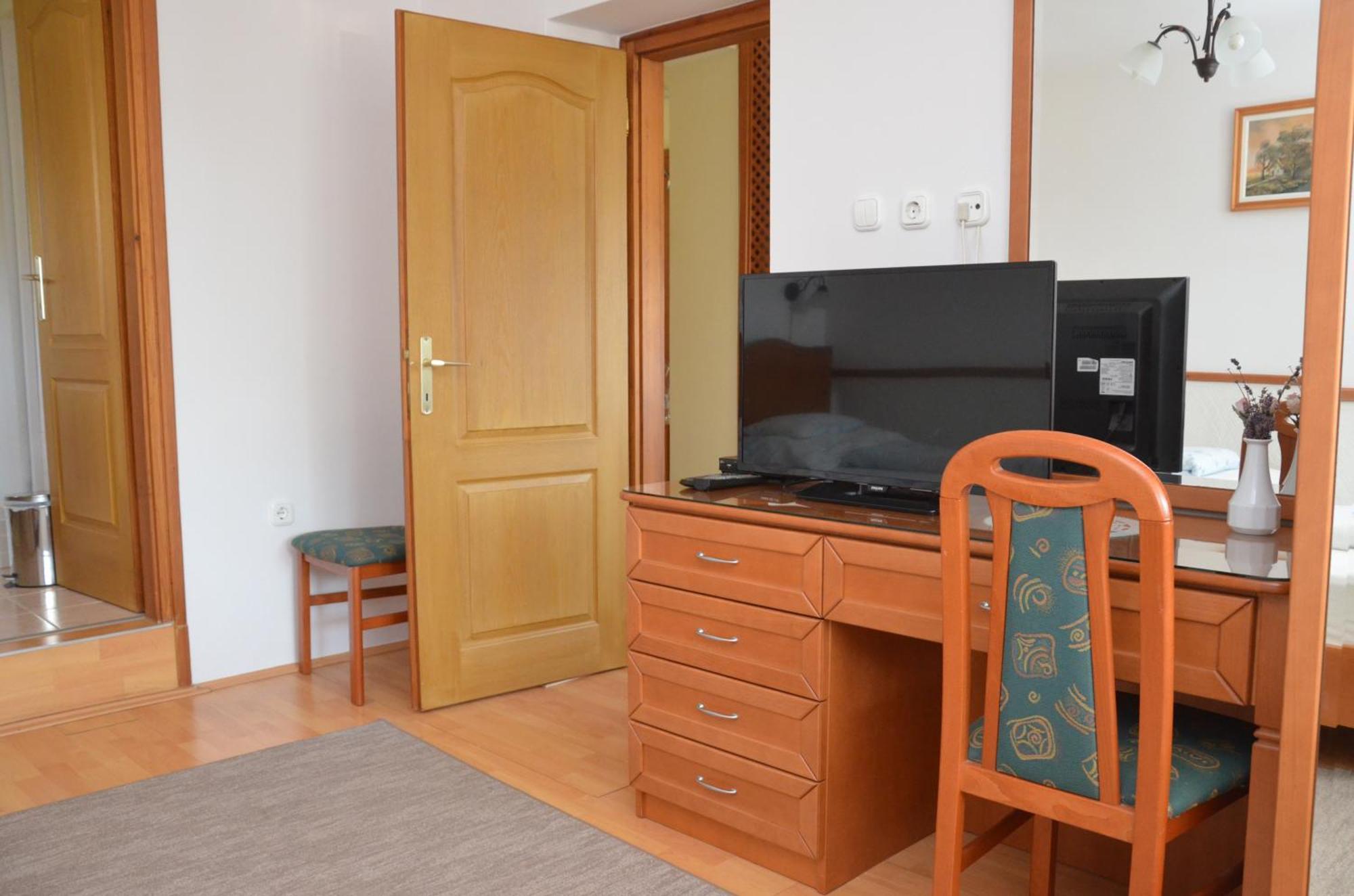 Panorama Apartmanhaz Шарвар Екстер'єр фото