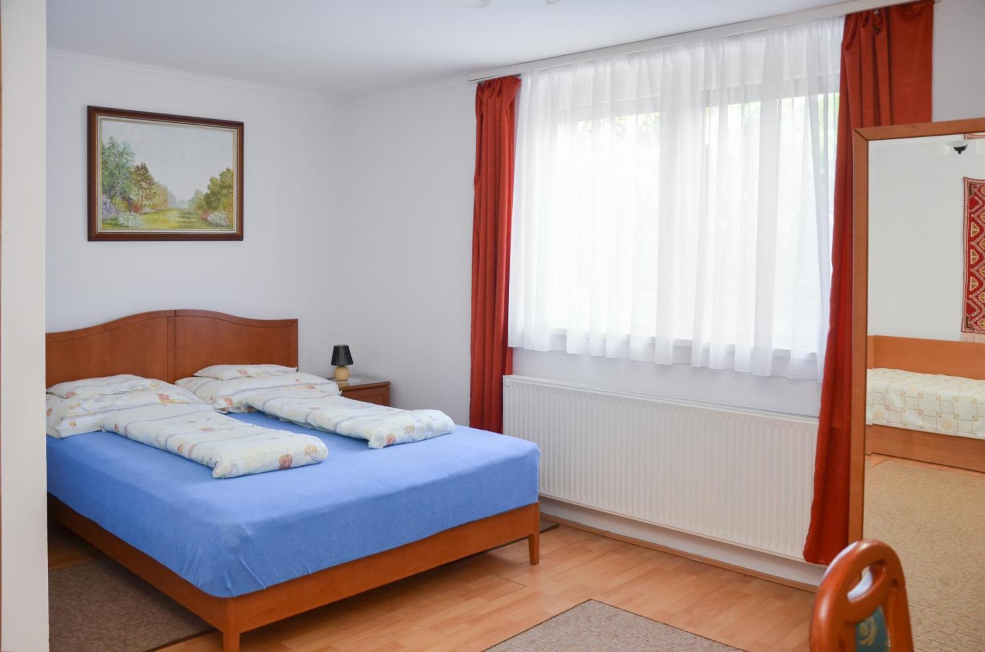 Panorama Apartmanhaz Шарвар Екстер'єр фото