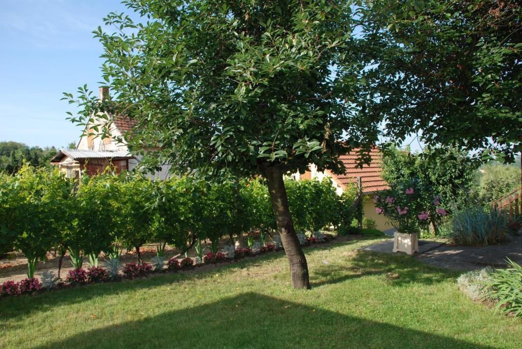 Panorama Apartmanhaz Шарвар Екстер'єр фото